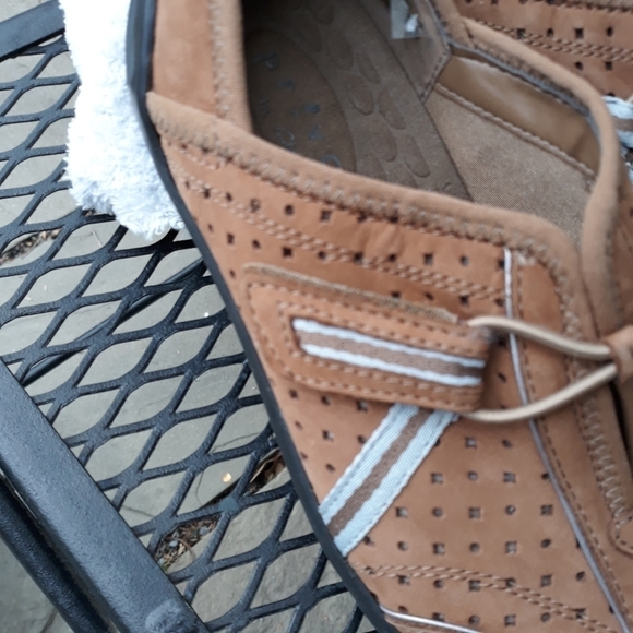 Clark Girls Shoes Pull On in Tan Color Size 5M - Picture 3 of 6